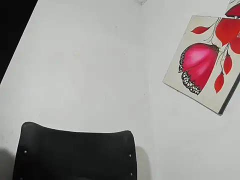 Jesshot bigcock20cm online show from 05.03.26