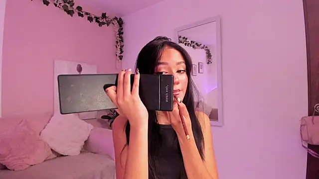 Mila jenner online show from 03.20.26