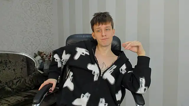 Snapshot of PackBev chatting on 02.07.26 PackBev online show from 02.07.26