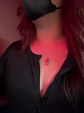 Snapshot of HaleyKin chatting on 03.05.26 HaleyKin online show from 03.05.26