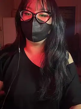 Snapshot of HaleyKin chatting on 03.25.26 HaleyKin online show from 03.25.26