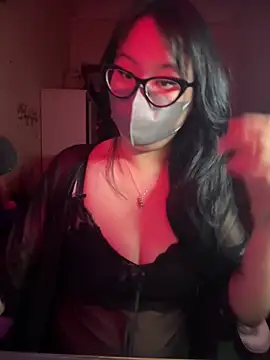 Snapshot of HaleyKin chatting on 05.24.26 HaleyKin online show from 05.24.26