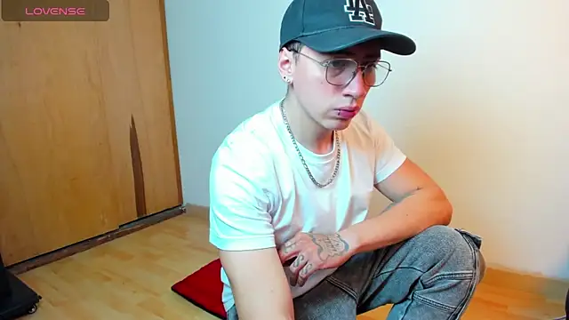 Emmanuel Lust online show from 03.14.26