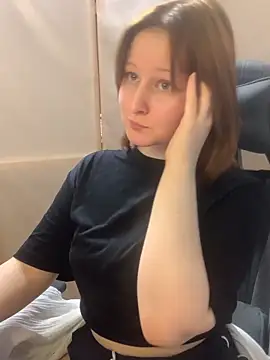 Snapshot of MargoPinky1 chatting on 02.14.26 MargoPinky1 online show from 02.14.26