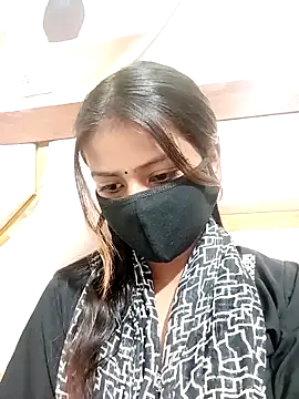 Snapshot of Curvy_Taara chatting on 02.16.26 Curvy Taara online show from 02.16.26