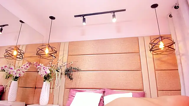 Snapshot of LoanBecker chatting on 02.17.26 LoanBecker online show from 02.17.26