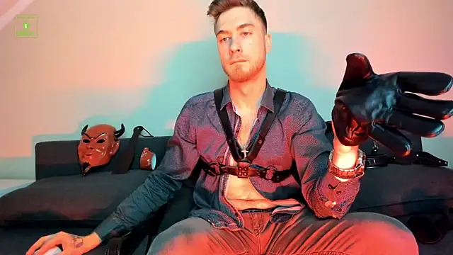 Harvey Wiliams online show from 04.03.26