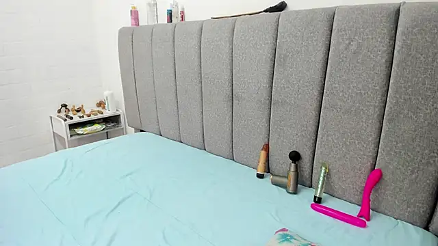 Giselle James online show from 03.14.26