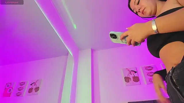 Madison Rosee online show from 04.27.26