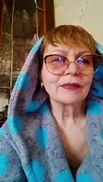 SophieBurns online show from 04.05.26