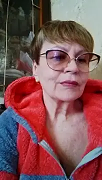 SophieBurns online show from 04.15.26