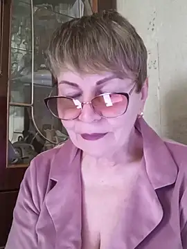 SophieBurns online show from 05.29.26