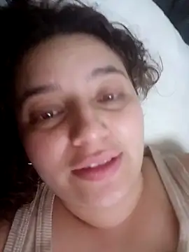 Snapshot of MajoArias chatting on 02.10.26 MajoArias online show from 02.10.26