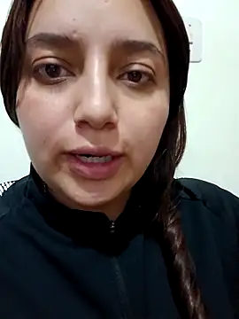 Snapshot of MajoArias chatting on 03.15.26 MajoArias online show from 03.15.26