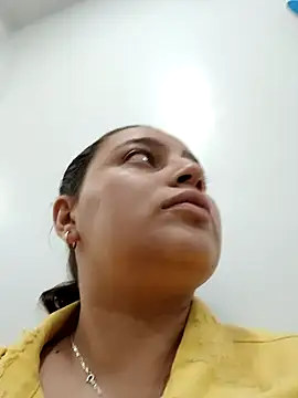 Snapshot of MajoArias chatting on 03.20.26 MajoArias online show from 03.20.26