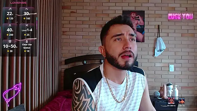 Snapshot of dave_wolf7 chatting on 03.05.26 dave wolf7 online show from 03.05.26