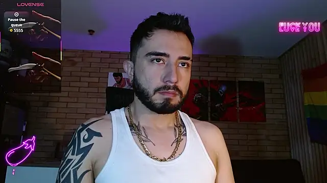 Snapshot of dave_wolf7 chatting on 03.10.26 dave wolf7 online show from 03.10.26