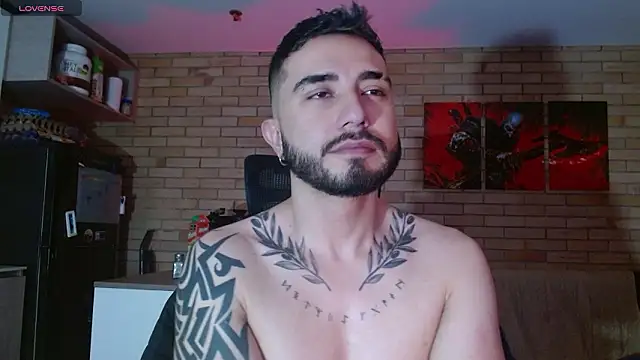 Snapshot of dave_wolf7 chatting on 03.19.26 dave wolf7 online show from 03.19.26