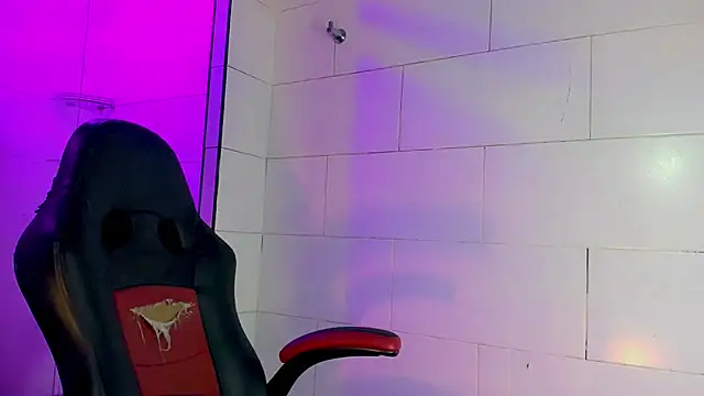 Kendall  fox  online show from 02.06.26