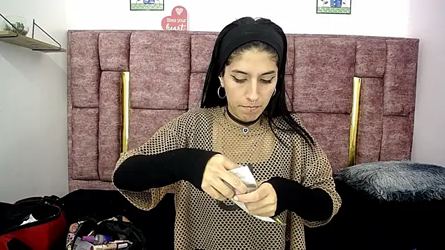 FRANCESCA LOVE  online show from 06.21.26