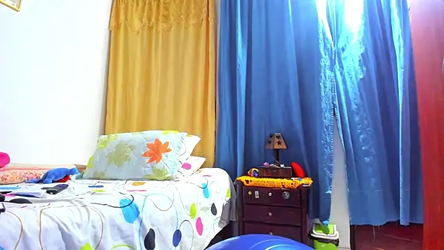 Dulce Athenea online show from 03.02.26