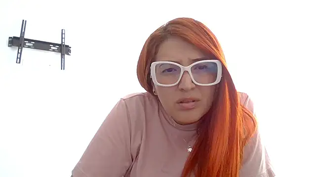 Snapshot of Tamarahoney chatting on 02.09.26 Tamarahoney online show from 02.09.26