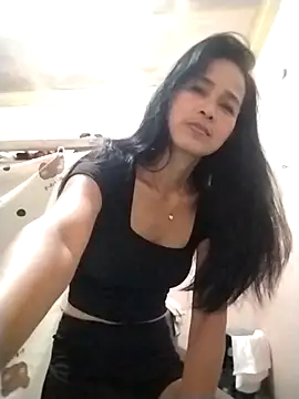 Snapshot of sweet_maxine44 chatting on 03.22.26 sweet maxine44 online show from 03.22.26