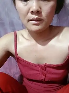 Snapshot of Luminana chatting on 06.20.26 Luminana online show from 06.20.26