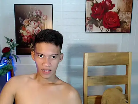 Snapshot of twink_ivanxxxx chatting on 07.07.26 twink ivanxxxx online show from 07.07.26