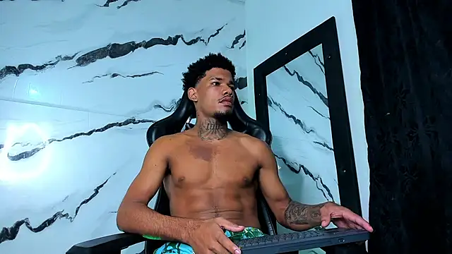 Nehemiaa boy online show from 04.22.26