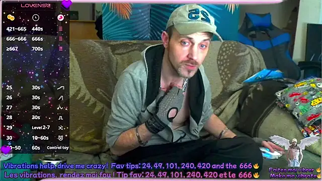 Snapshot of SwatRocShy chatting on 03.04.26 SwatRocShy online show from 03.04.26