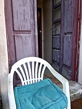 Snapshot of SwatRocShy chatting on 03.14.26 SwatRocShy online show from 03.14.26