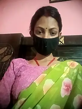 Snapshot of BIG_QWEEN_NO1 chatting on 03.04.26 BIG QWEEN NO1 online show from 03.04.26