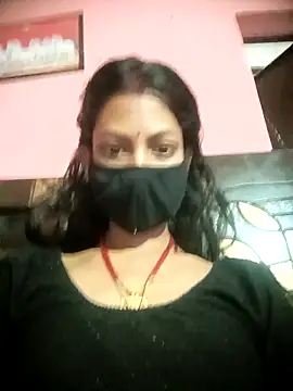 Snapshot of BIG_QWEEN_NO1 chatting on 03.10.26 BIG QWEEN NO1 online show from 03.10.26