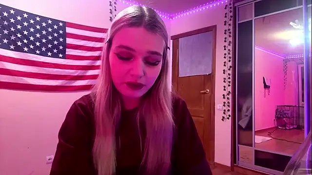 MiaBerlateen online show from 03.09.26