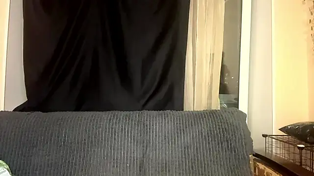 MiaBerlateen online show from 03.22.26