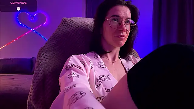 Katy Kar online show from 03.04.26