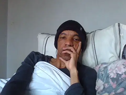 Snapshot of lavelle26 chatting on 03.25.26 lavelle26 online show from 03.25.26