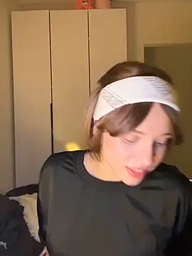  luna fox  online show from 03.25.26