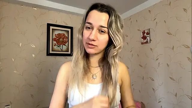 Snapshot of MaryBennetts chatting on 02.09.26 MaryBennetts online show from 02.09.26