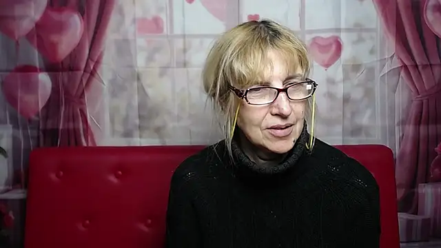 Snapshot of PattySanny chatting on 03.10.26 PattySanny online show from 03.10.26