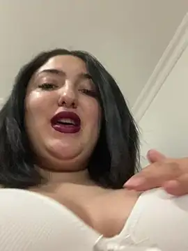 Snapshot of Amber_Sinn chatting on 02.06.26 Amber Sinn online show from 02.06.26