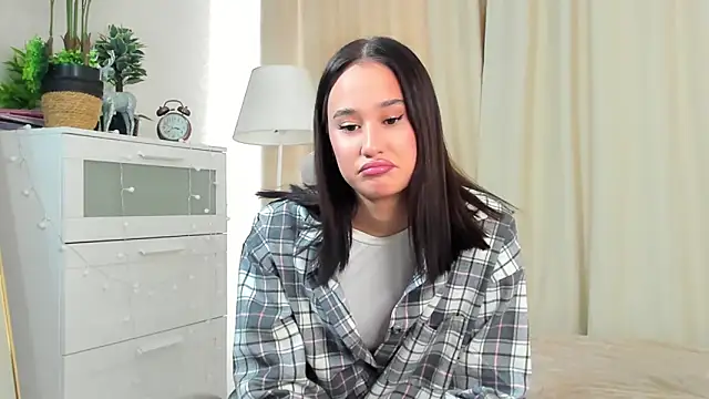 Snapshot of ShannaRhatigan chatting on 02.09.26 ShannaRhatigan online show from 02.09.26