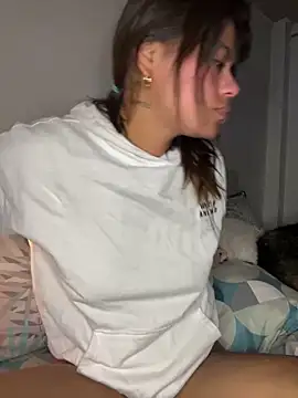 RachelWeisz  online show from 03.13.26