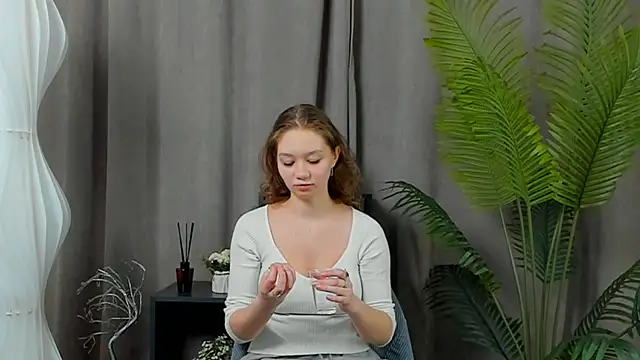 FayePeightell online show from 02.07.26