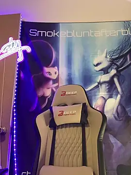 Smokebluntafterblunt online show from 04.05.26