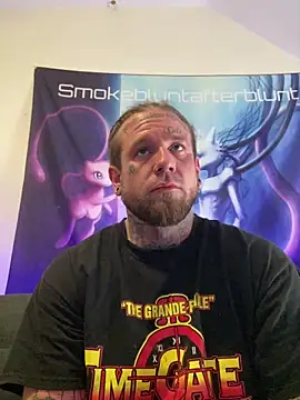 Smokebluntafterblunt online show from 04.25.26