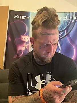 Smokebluntafterblunt online show from 05.03.26