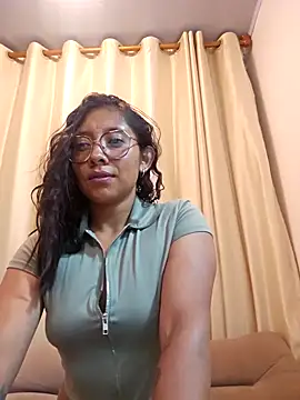 Snapshot of Camila_Lopez1 chatting on 02.10.26 Camila Lopez1 online show from 02.10.26