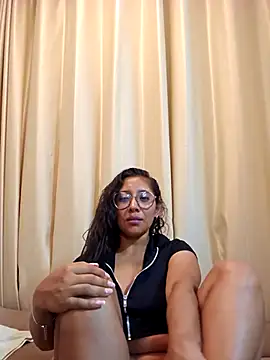 Snapshot of Camila_Lopez1 chatting on 02.11.26 Camila Lopez1 online show from 02.11.26